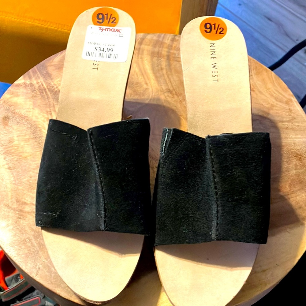 NWT Nine West heels size 9.5. Brand new and never worn.